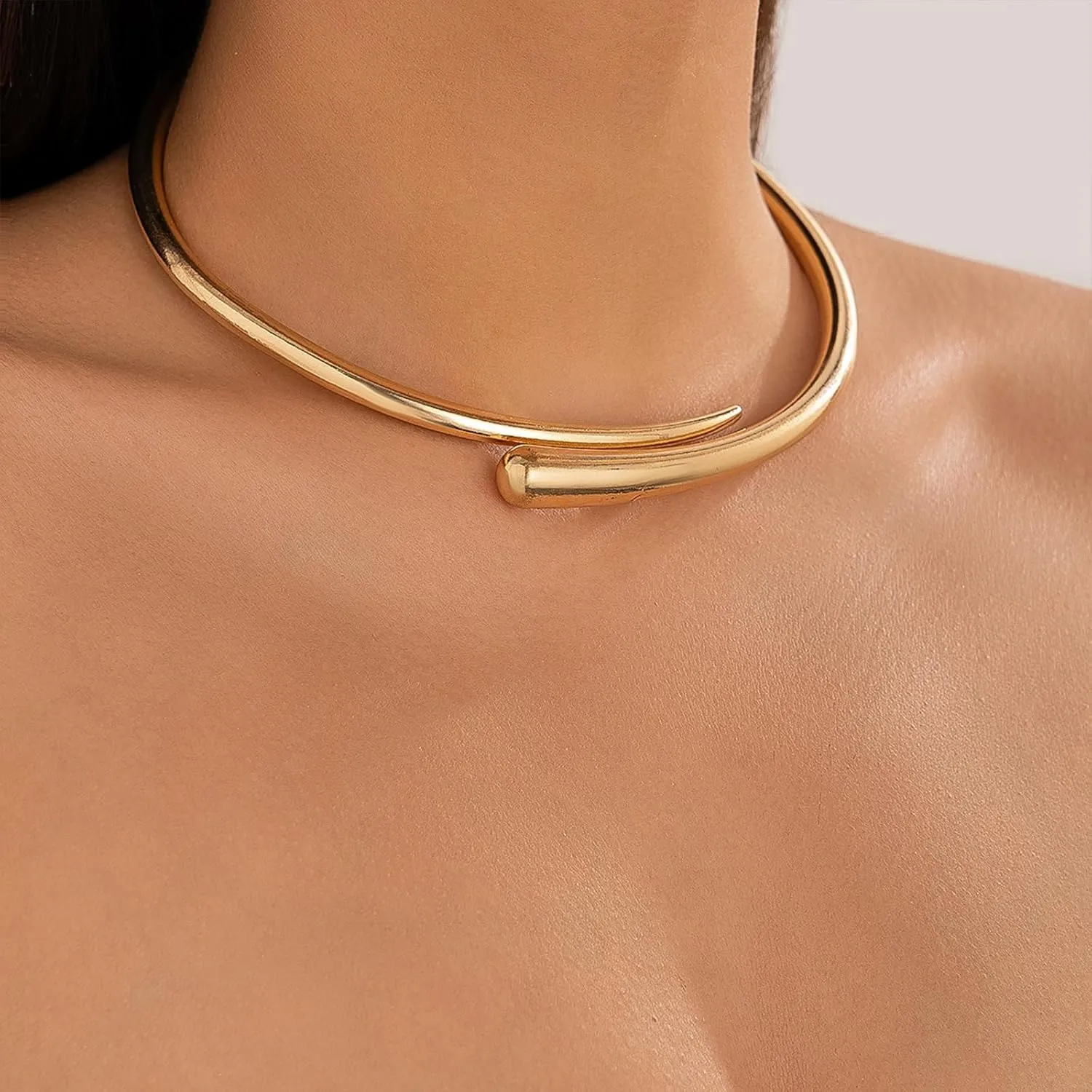 Gold Collar Necklace for Woman Bold Teardrop Necklace Chunky Necklaces for Women Statement Necklace for Women Open Cuff Design Fashion Jewelry Highly Polished Alloy